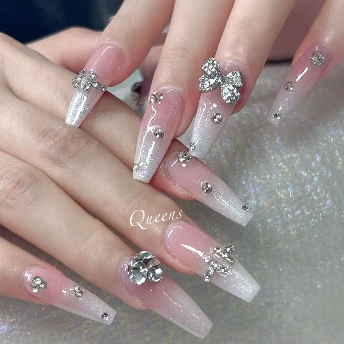ネイル ハンドネイル Queens 新宿本店のネイルデザイン