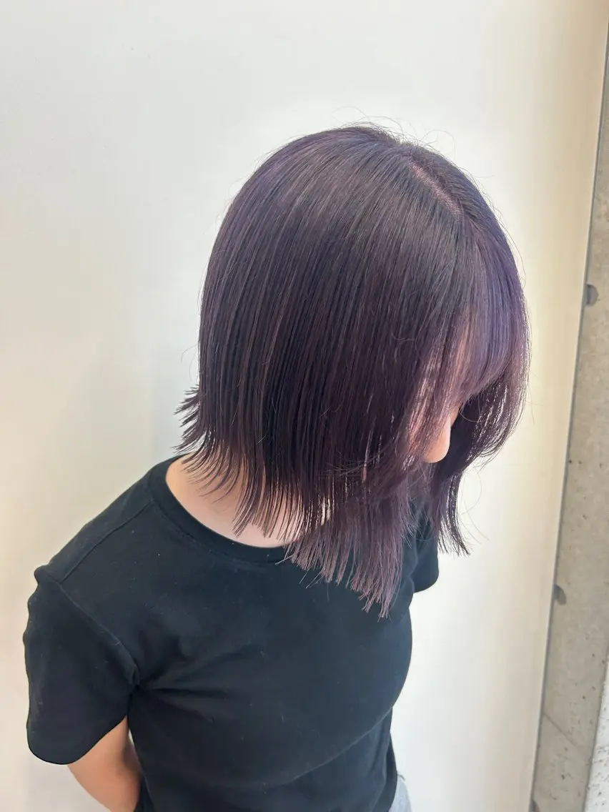 ミディアム カラー 丸山 莉世のヘアスタイル