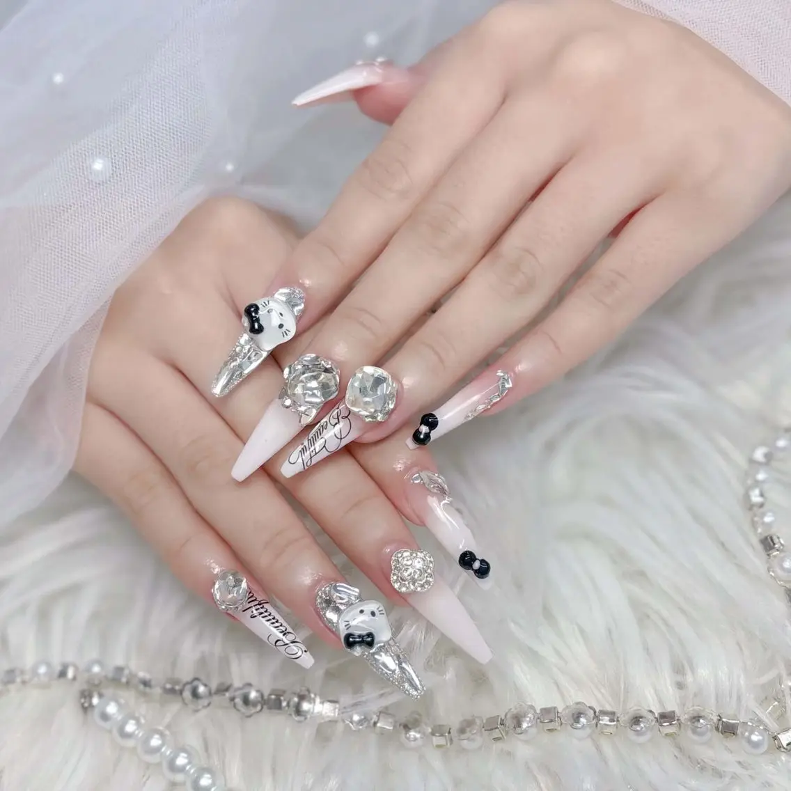 ネイル アートネイル ジェルネイル グリーン 韓国ネイル ロングネイル Nova Nailのネイルデザイン