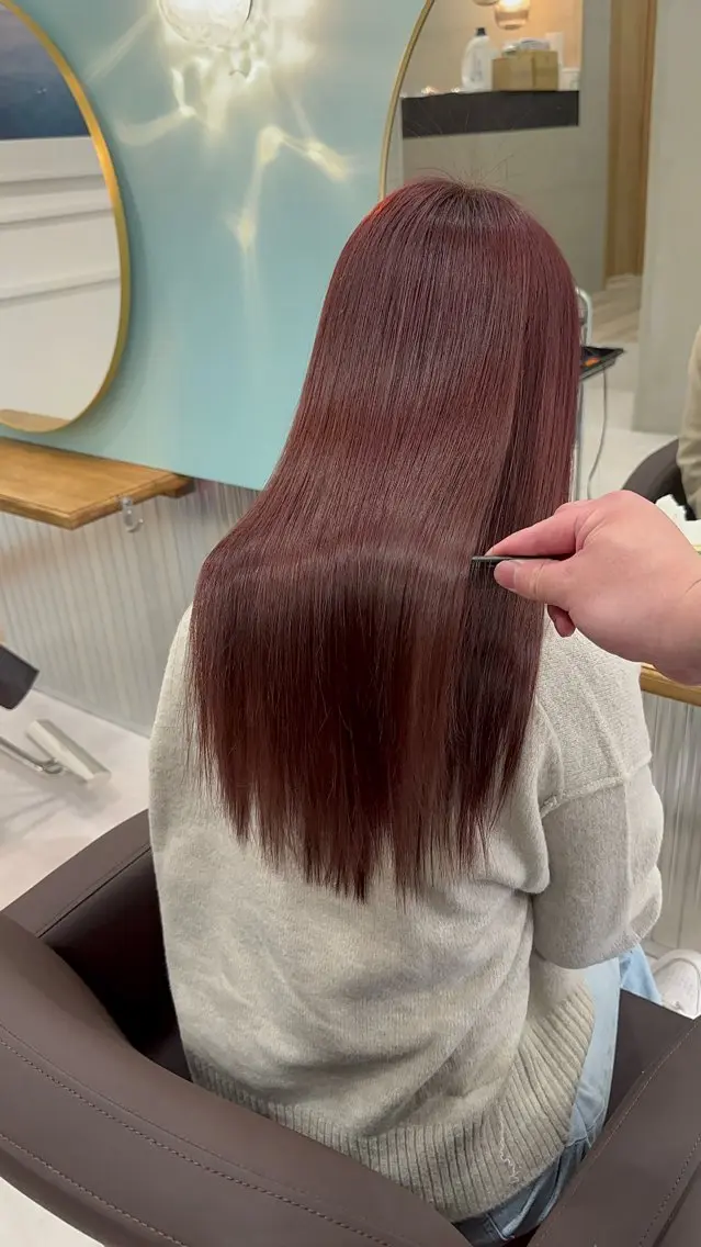 セミロング カワカミ ユウダイのヘアスタイル