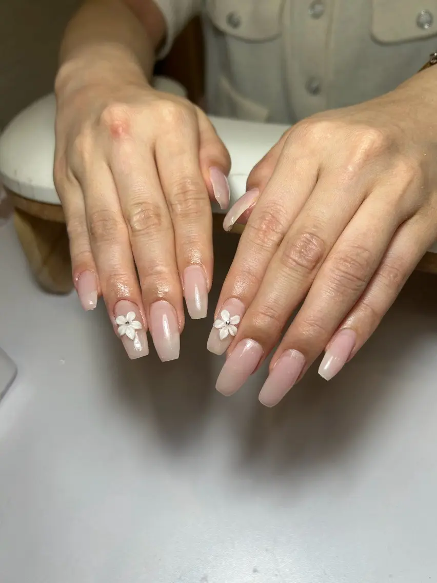 ネイル ハンドネイル 🎀 アネラ しま  🎀のネイルデザイン