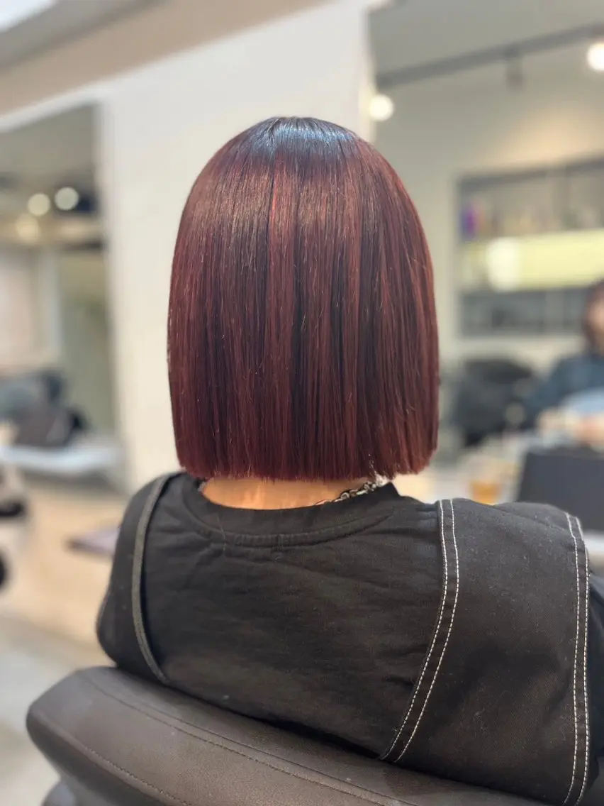 ショート カラー ボブ ENA レイヤー/くびれヘアのヘアスタイル