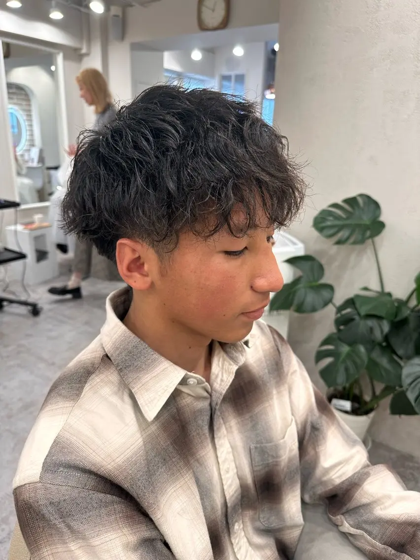 ショート カット パーマ ボブ、レイヤー、 ハイトーン、古淵のヘアスタイル