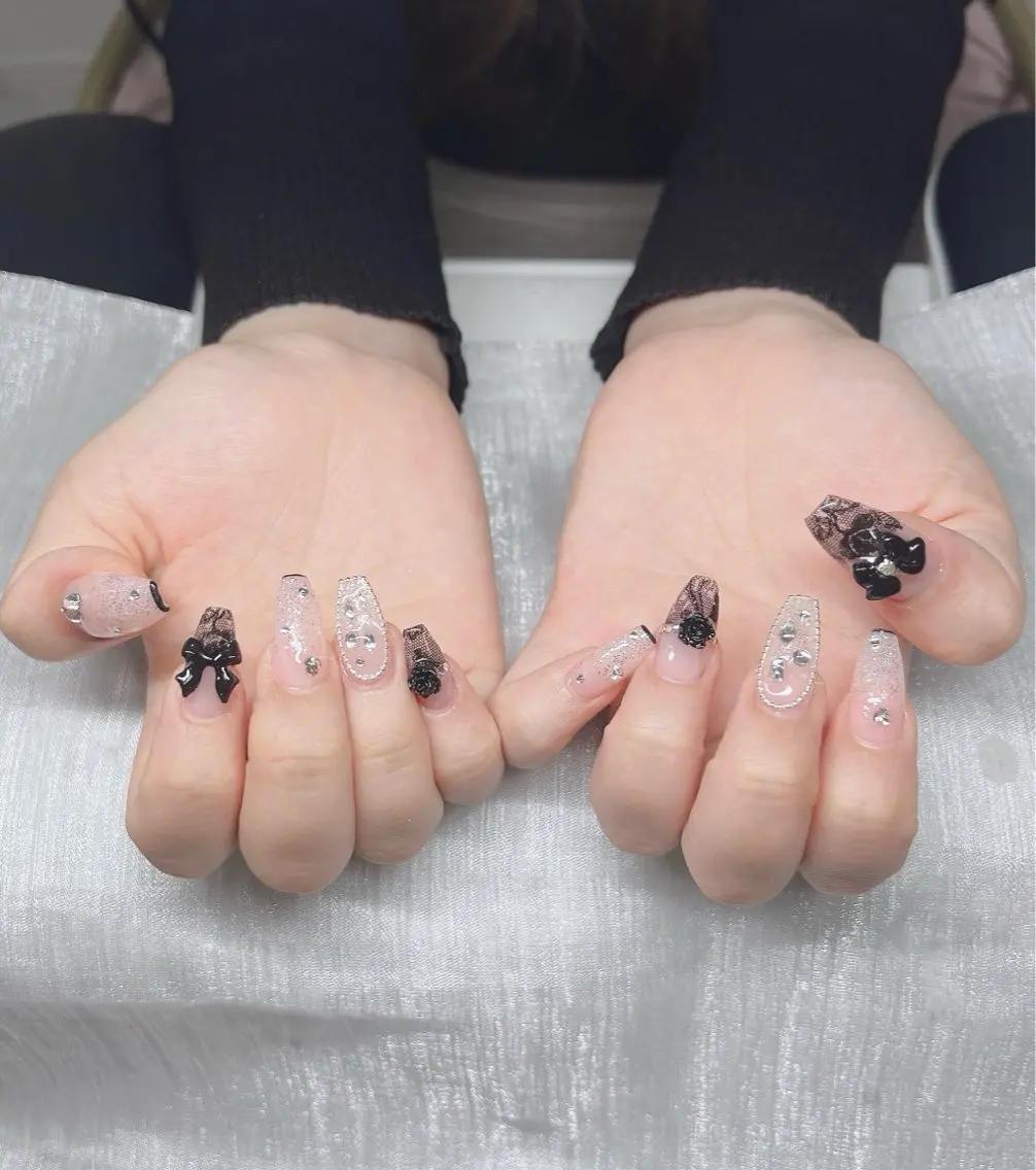 ネイル 長さ出し グラデーション キラキラネイル マグネットネイル ニュアンスネイル ハンドネイル Lee Nails チップ長さだし専門店のネイルデザイン