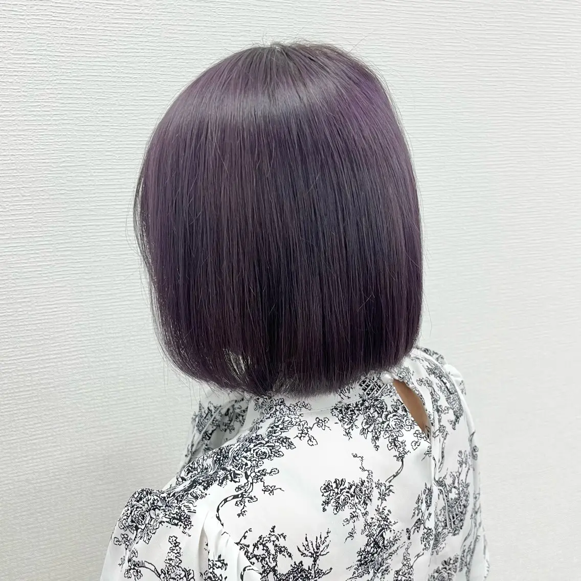 ショート カラー ヘアアレンジ 縮毛矯正🤍 ボブ/ HIKARIのヘアスタイル