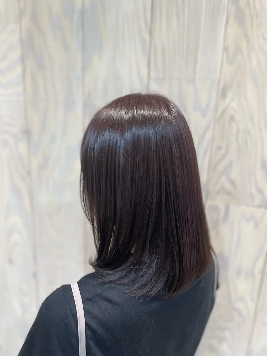 ミディアム 亀田 実花のヘアスタイル