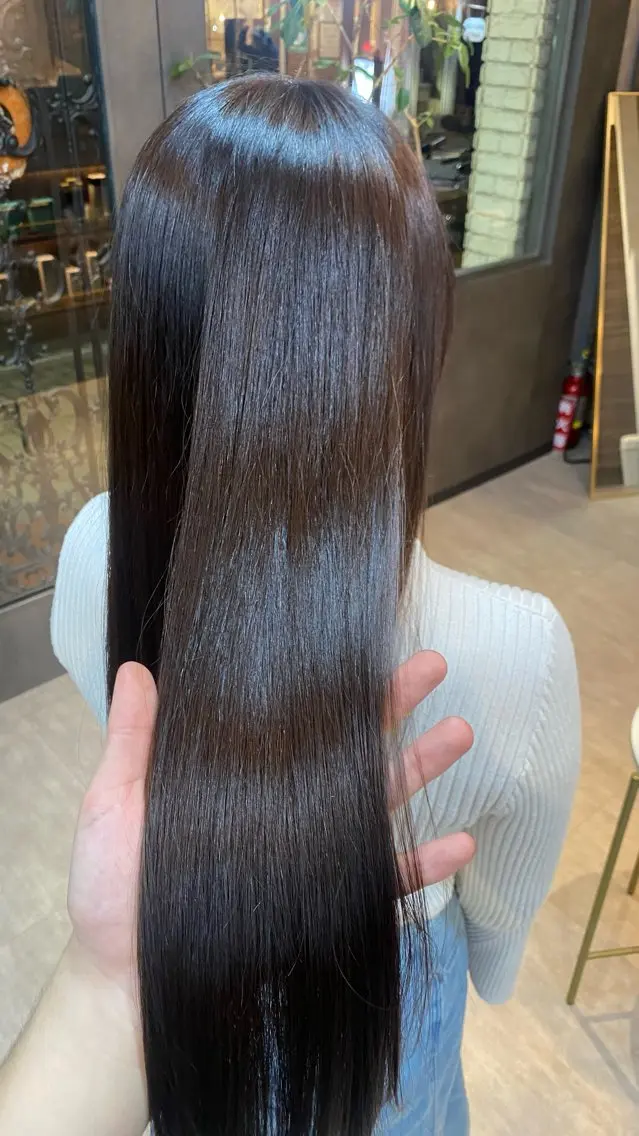 ロング カラー ヘアカラー 飯田 雷晟のヘアスタイル