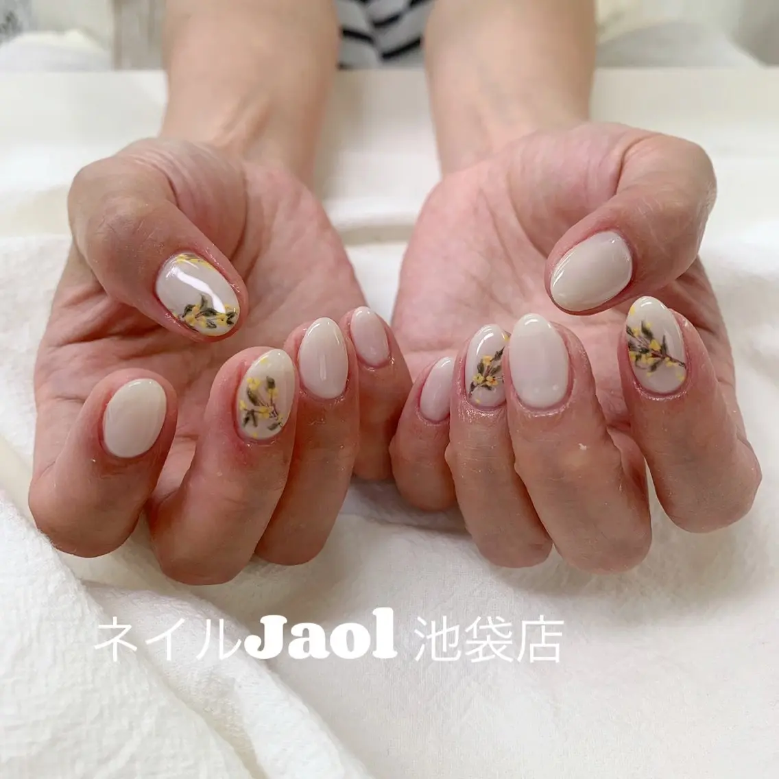 ミディアム 韓国風ヘア ネイルJaol 池袋のネイルデザイン