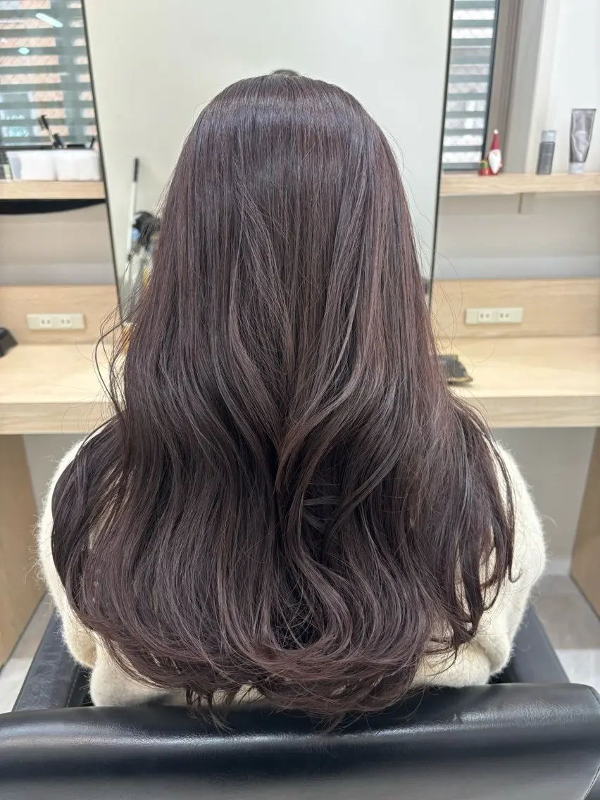 セミロング カラー ベージュカラー ラベンダーカラー ラベンダーベージュ カット ヘアカラー トリートメント 🍒透明感カラー NO.1/ララ🍒のヘアスタイル