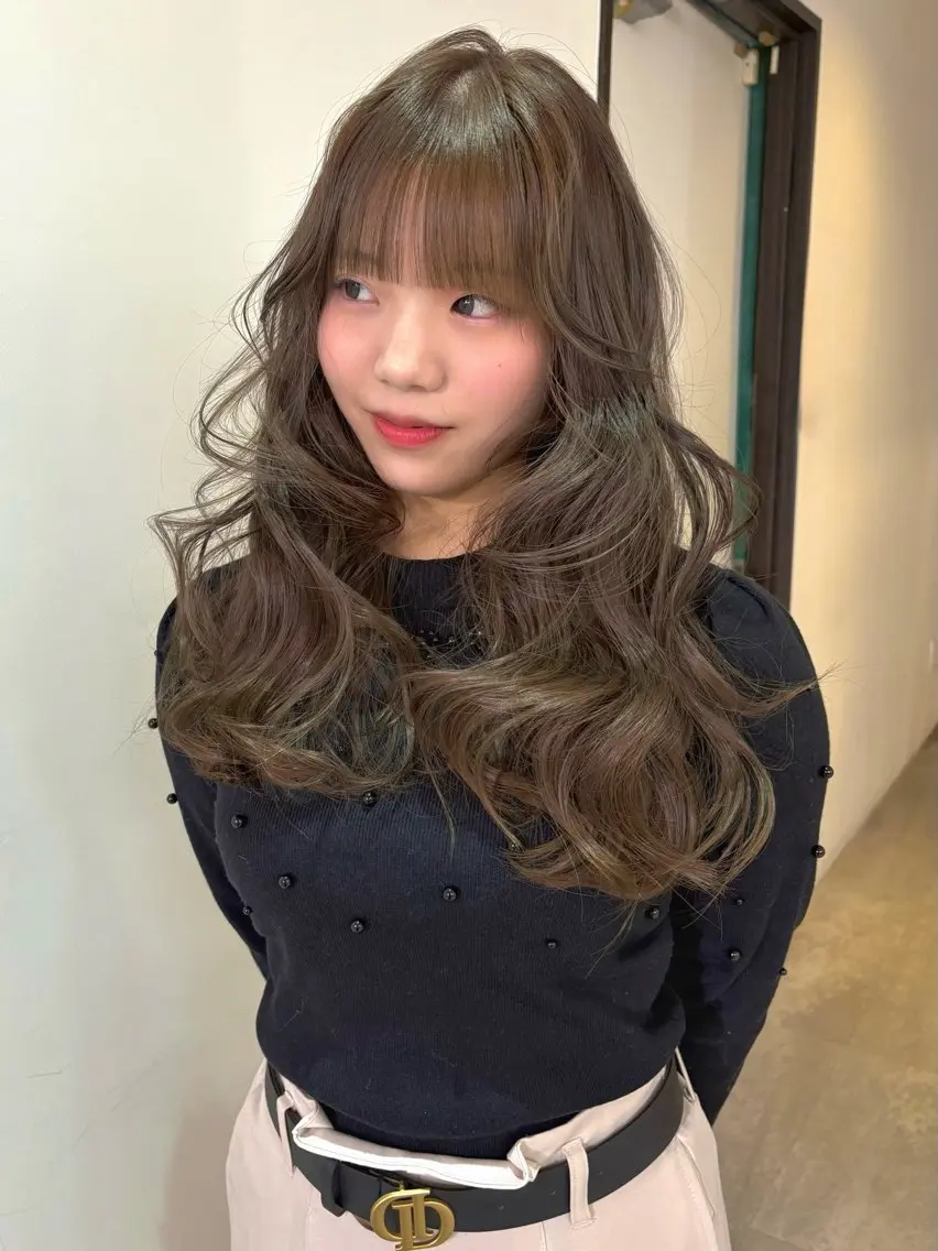 ロング カラー ブリーチ ブリーチなしカラー ヘアカラー ユナ ボブカット /ベージュのヘアスタイル