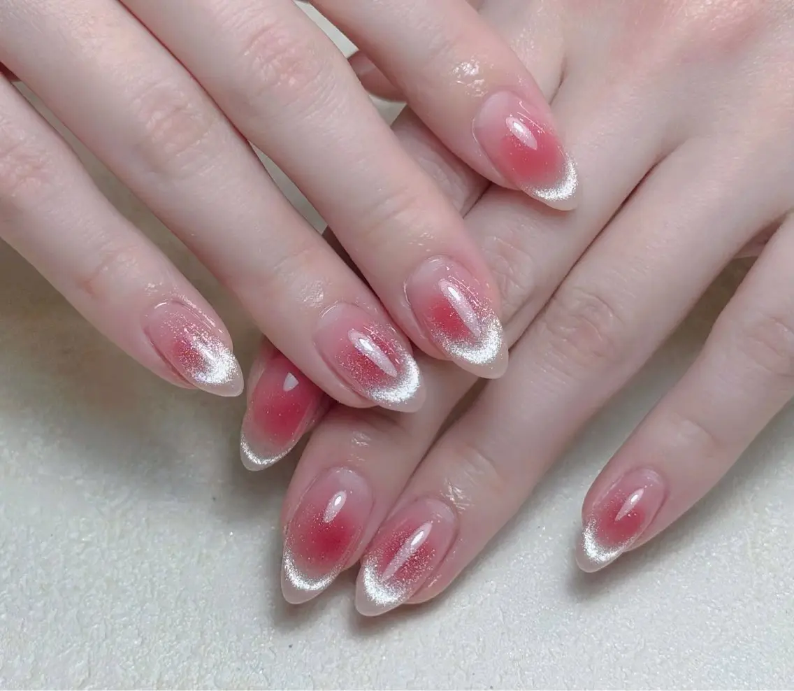 ネイル チークネイル 長さ出し フレンチネイル グラデーション キラキラネイル 中野駅から2分 MEO NAILのネイルデザイン