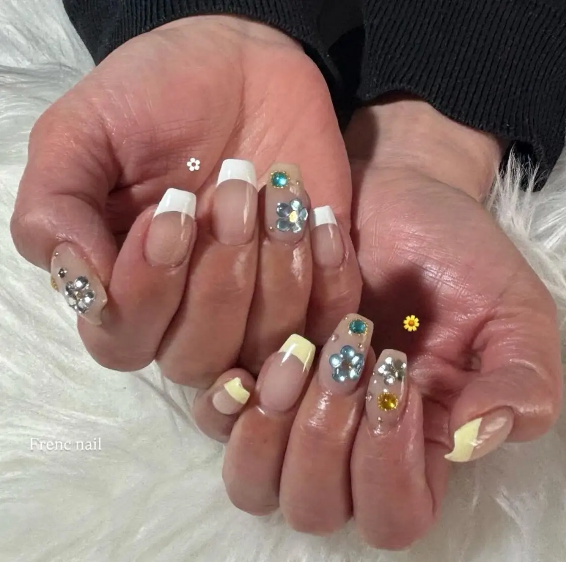 ネイル ハンドネイル 𝚊𝚢𝚊𝚗𝚊 .のネイルデザイン