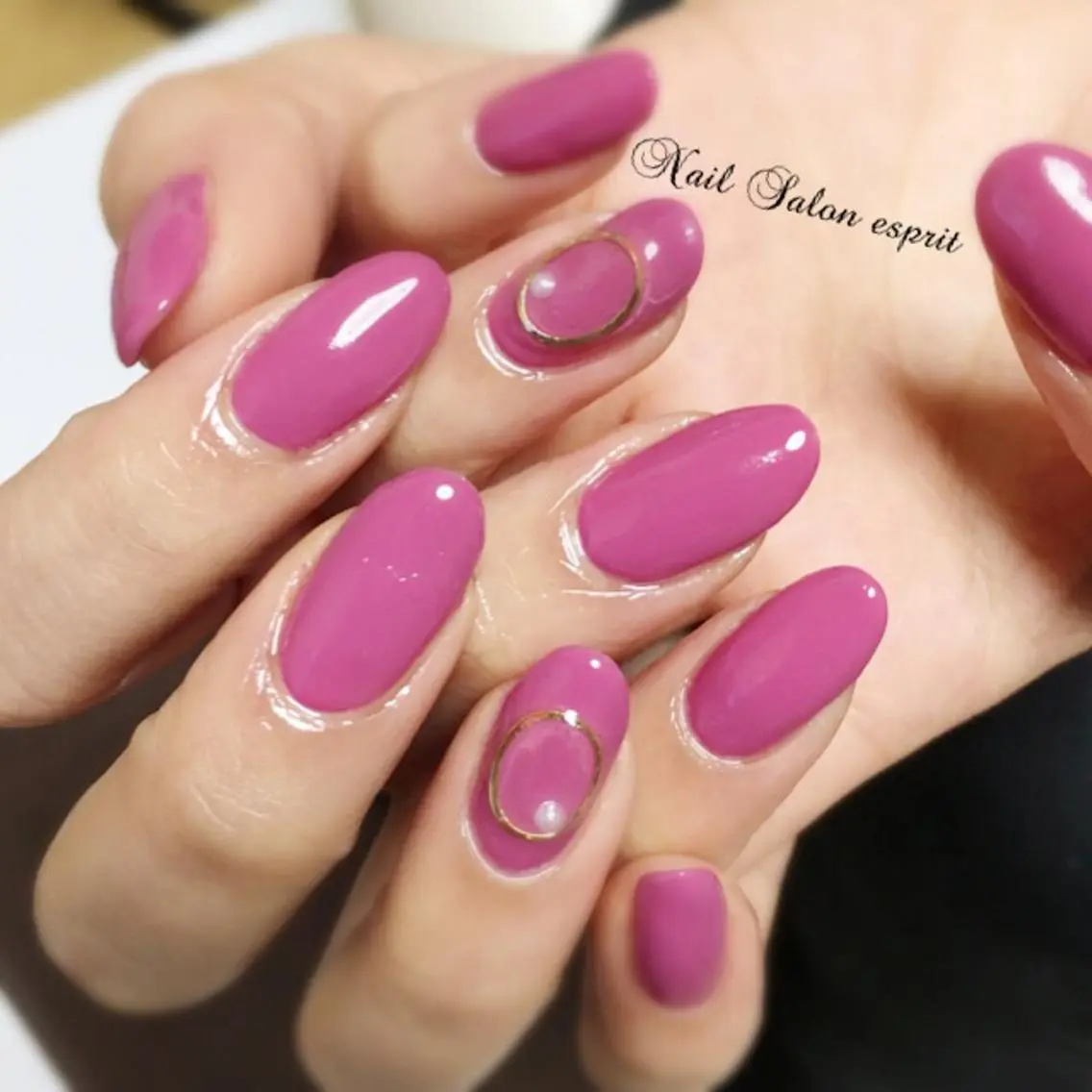 ネイル 長さ出し ワンカラーネイル スカルプネイル 春ネイル ストーンネイル Nail Salon espritのネイルデザイン