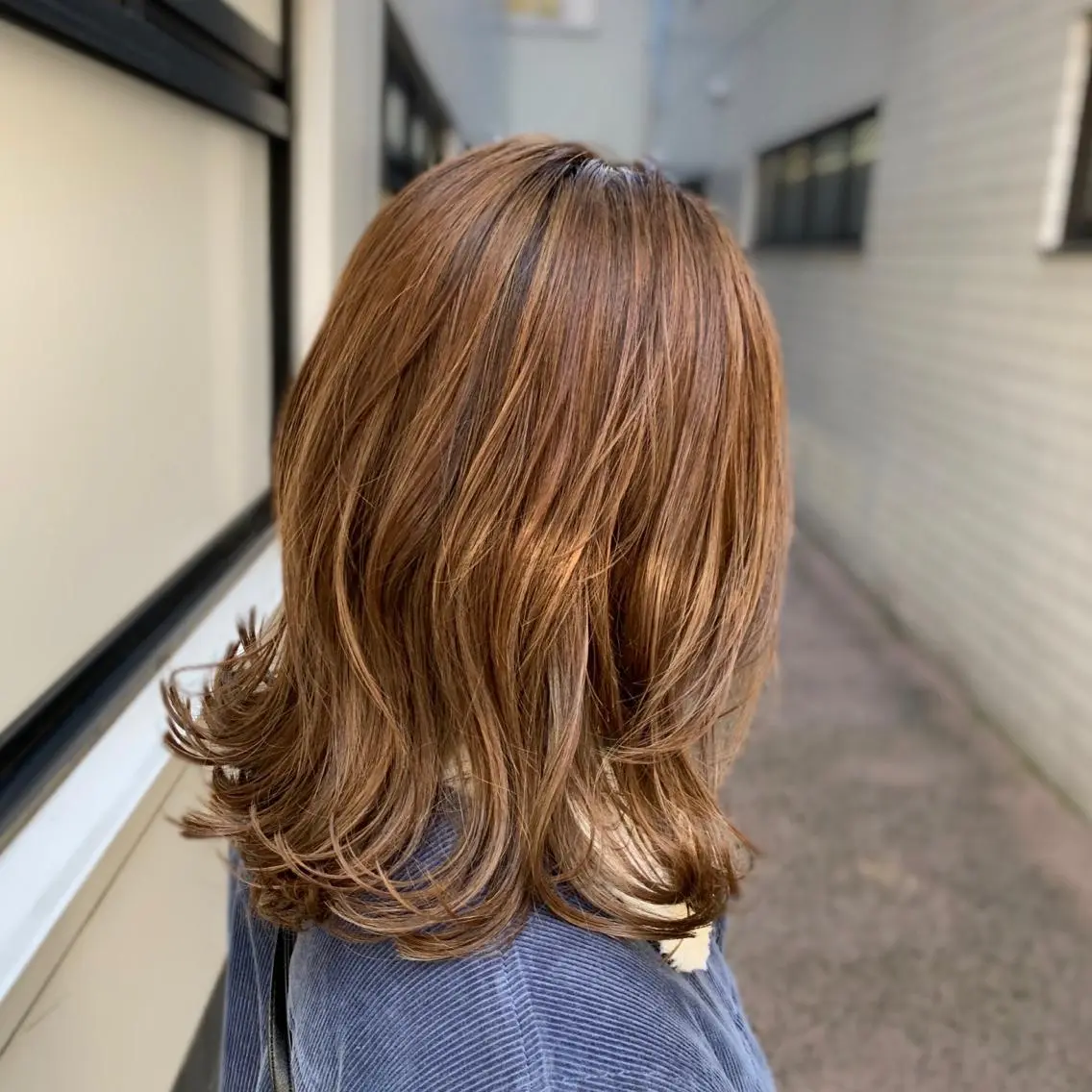 ミディアム カラー ベージュカラー ハイライトカラー ハイライト 中村 研介のヘアスタイル
