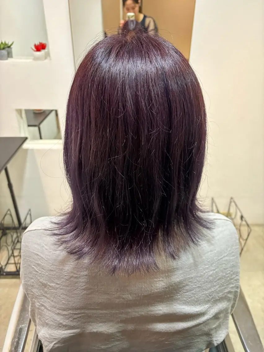 ミディアム パープルカラー イナイ ハルカのヘアスタイル