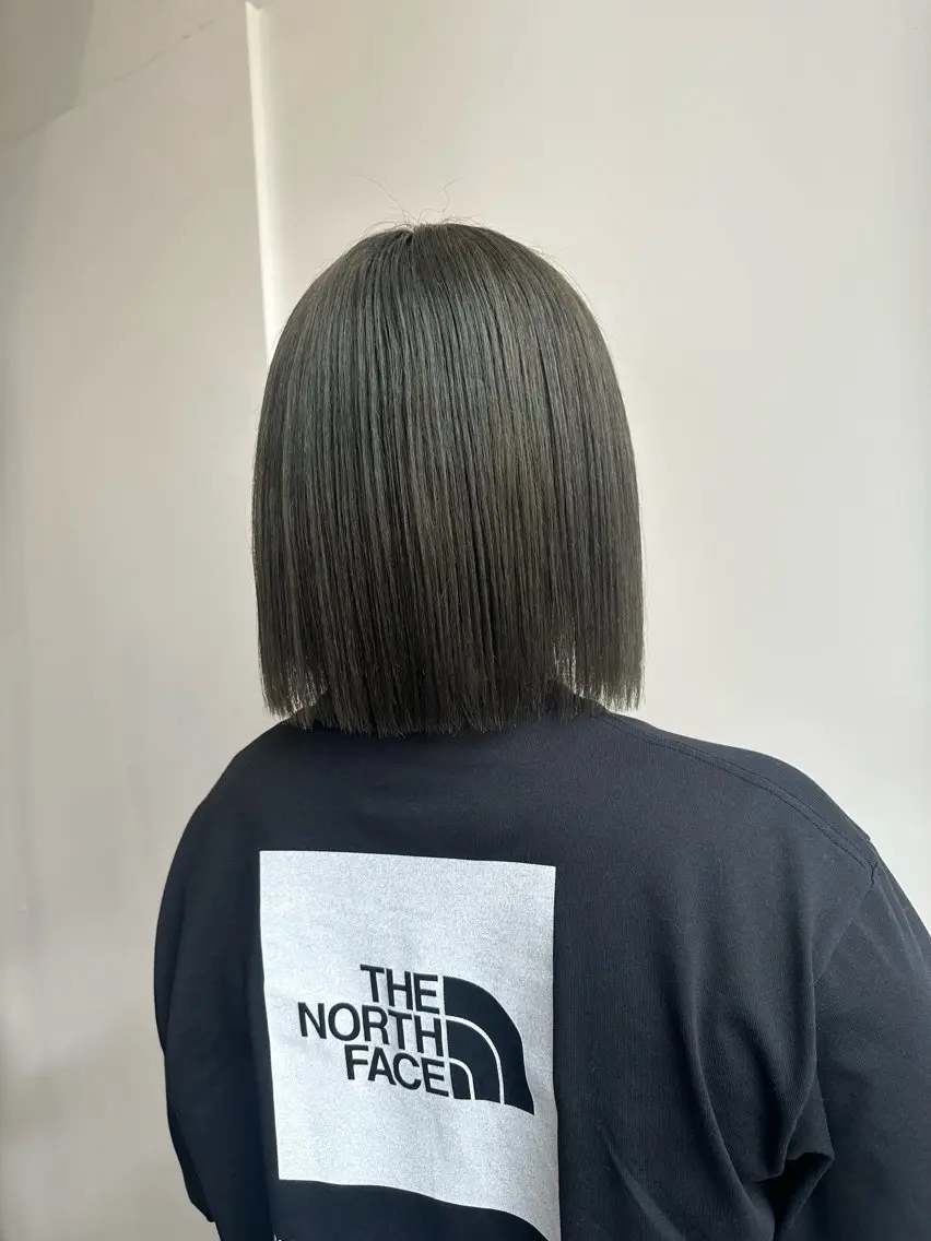 ミディアム カラー グレージュ オリーブグレージュ オリーブグレー カット ヘアカラー トリートメント ナチュラルカラー 児玉優香のヘアスタイル