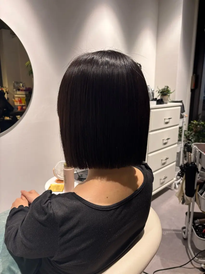 💖髪質改善酸性ストレート+カット🌟(ショート、ウルフカット、ハッシュカット不可🙅🏻‍♀️)の写真