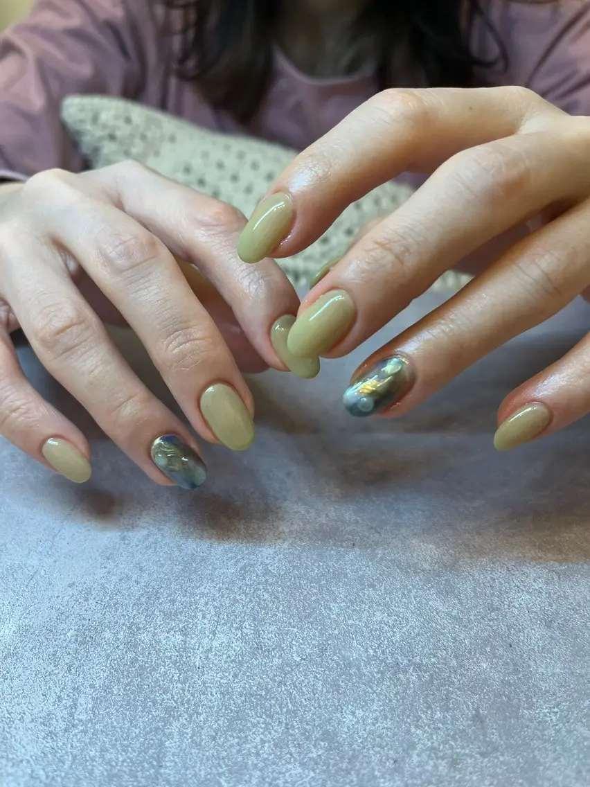 ネイル komorebi. 小峯 真実のネイルデザイン