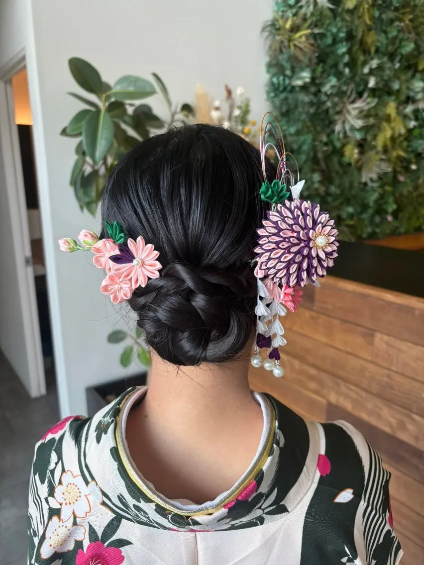 ミディアム ヘアアレンジ ヘアセット 高橋 乙葉のヘアスタイル