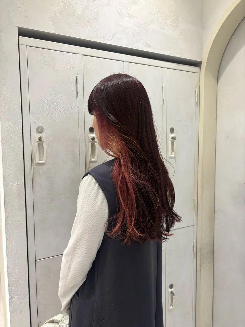 ロング 坂本 桃花のヘアスタイル