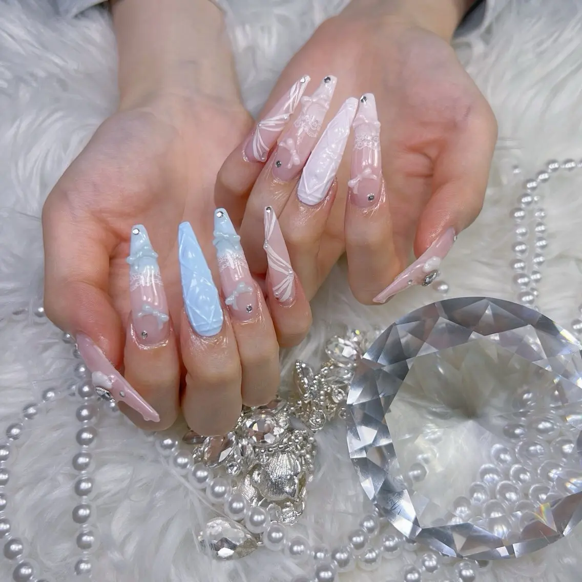 ネイル アートネイル オーロラネイル チークネイル 長さ出し フットネイル Miya _nailのネイルデザイン
