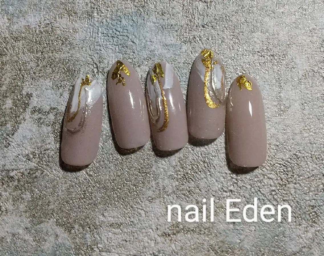 ネイル ラメ(グリッター) マグネットネイル ワンカラーネイル Eden ♾️のネイルデザイン