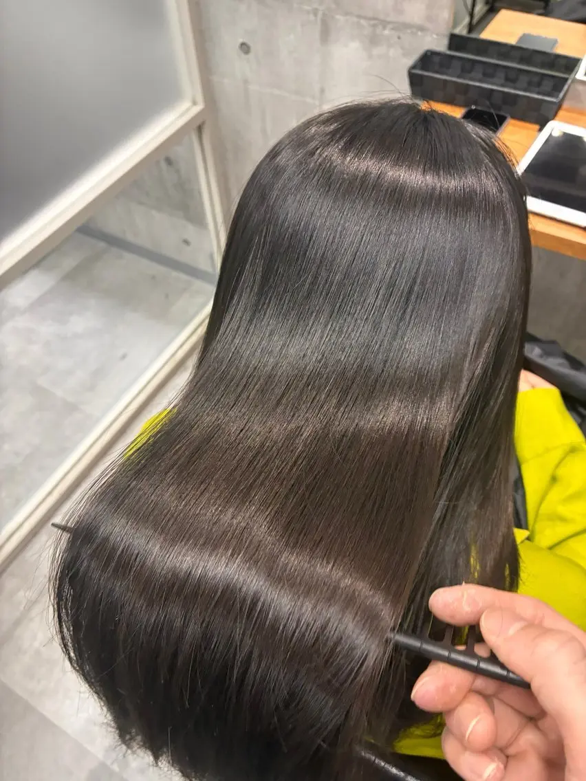 ミディアム newi ナカノのヘアスタイル