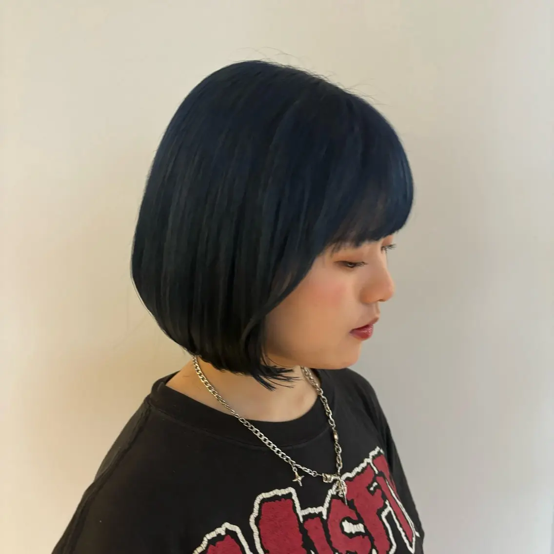 ミディアム カラー ブリーチ ブルーカラー kelly.un MIUのヘアスタイル