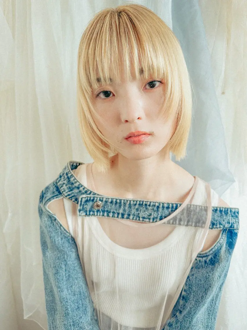 ミディアム ANY mikuのヘアスタイル