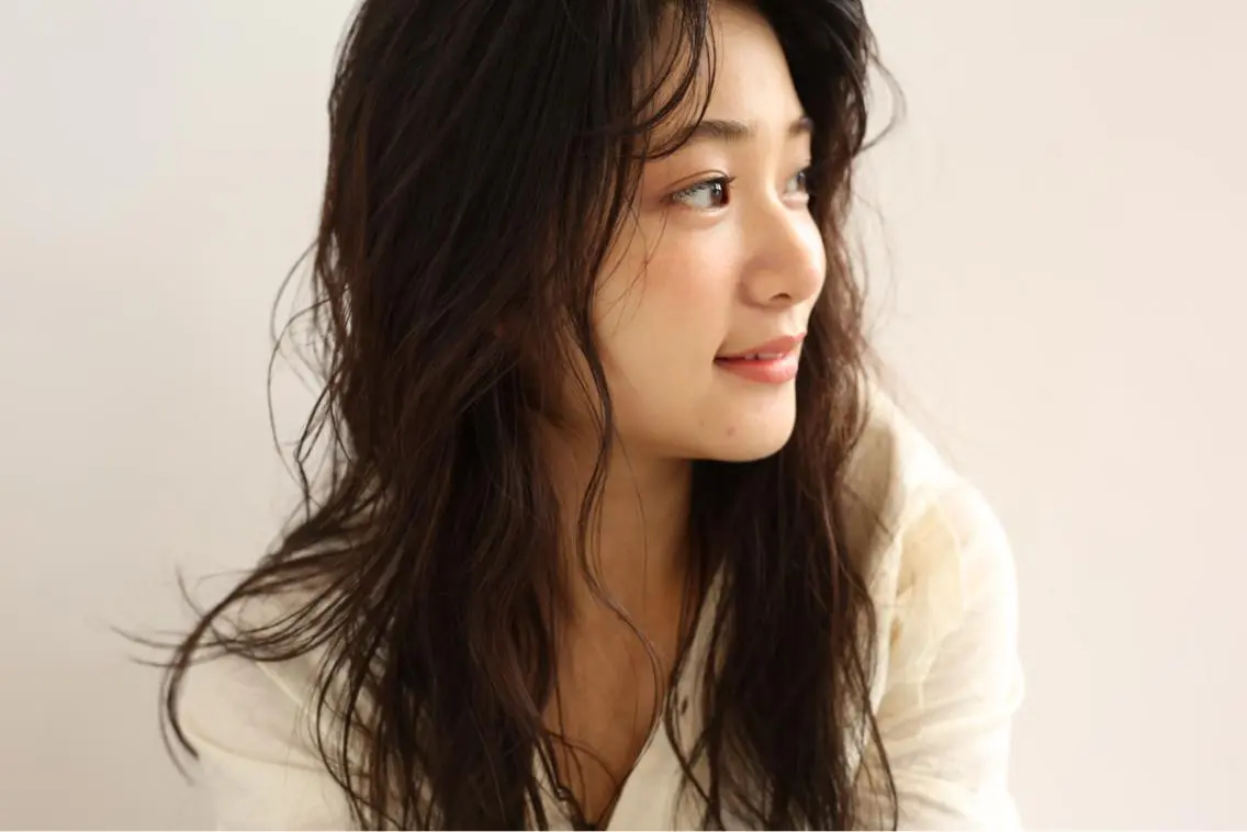 セミロング MAYU 💚森下のヘアスタイル