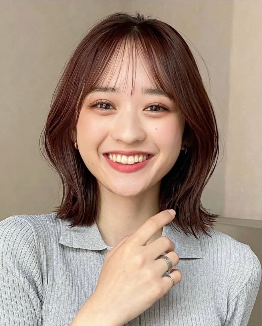 ショート ボブ くびれヘア ミディアムヘア Chifumiのヘアスタイル