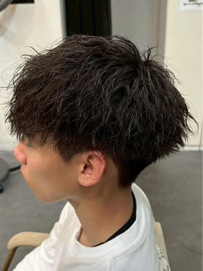 パーマ メンズ 玉置 晴太郎のヘアスタイル