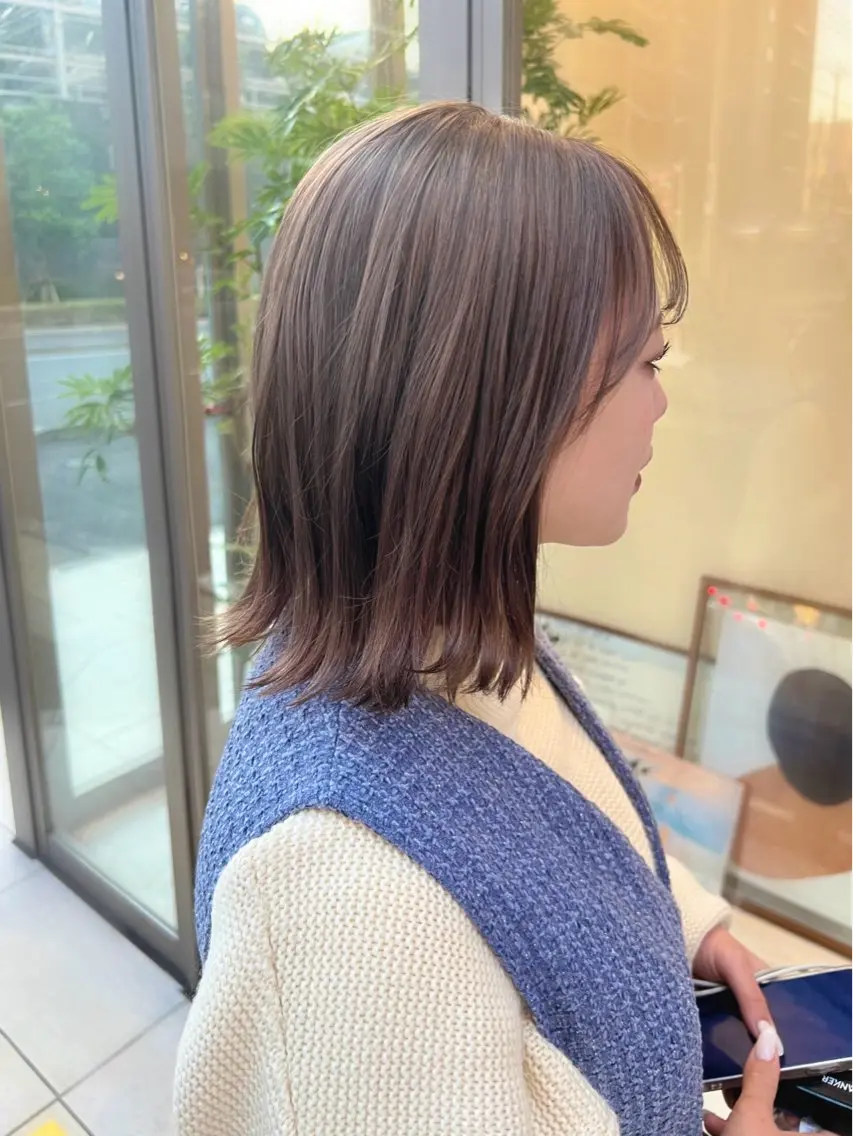 ミディアム カット ヘアカラー トリートメント mizuki ,のヘアスタイル