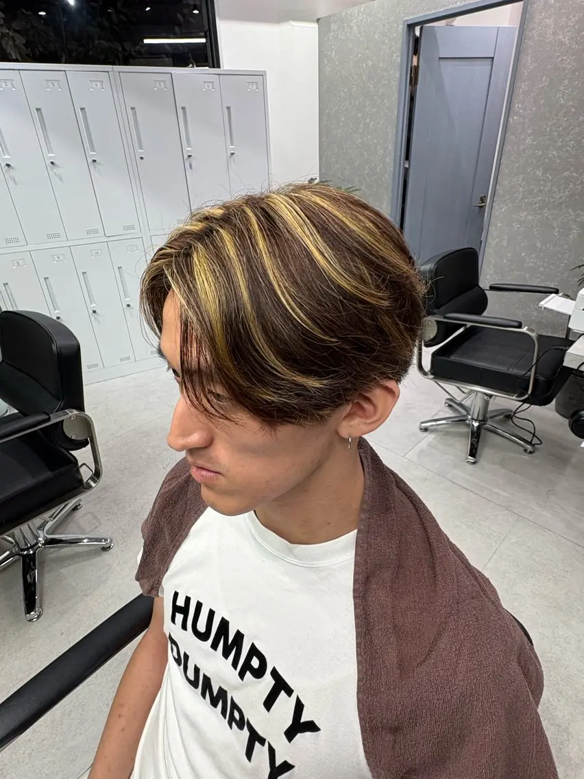 カラー ヘアアレンジ メンズ メンズハイライト ハイライトカラー ヘアカラー (メンズ特化)AKI /古本晃大のヘアスタイル