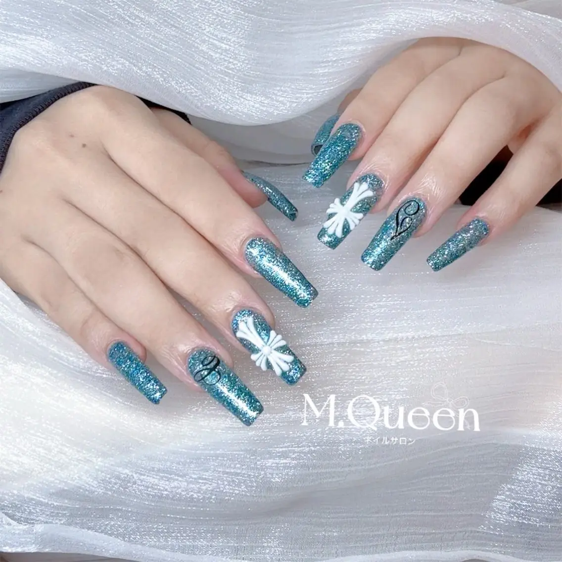 ネイル MQueen ネイルサロンのネイルデザイン