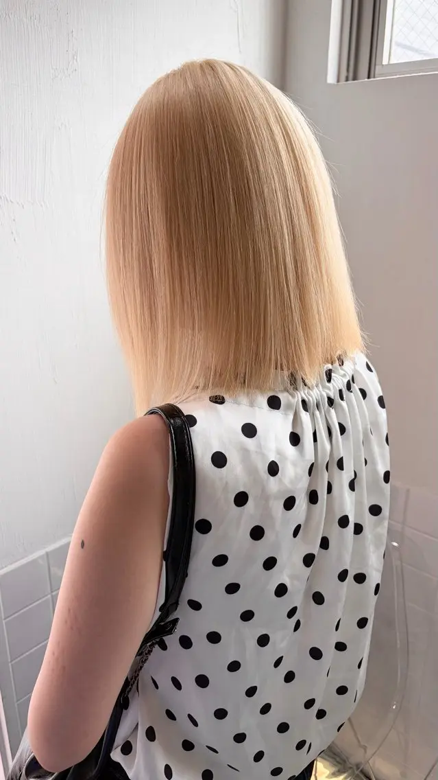 ショート カラー ブリーチ 抜きっぱなしブロンド ブロンド ヘアカラー トリートメント レイン🌏🍀 透明感/ハイトーンのヘアスタイル