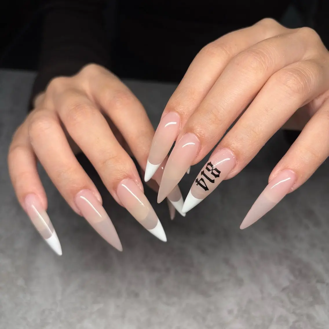 ネイル フレンチネイル ハンドネイル IROHA NAIL 長谷川唯惺 烏丸店のネイルデザイン