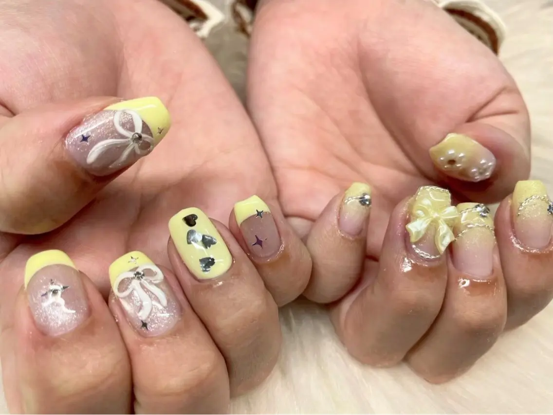 ネイル アートネイル オーロラネイル フットネイル フレンチネイル ガーリー ハンドネイル ティーエヌ 金山駅東口店のネイルデザイン