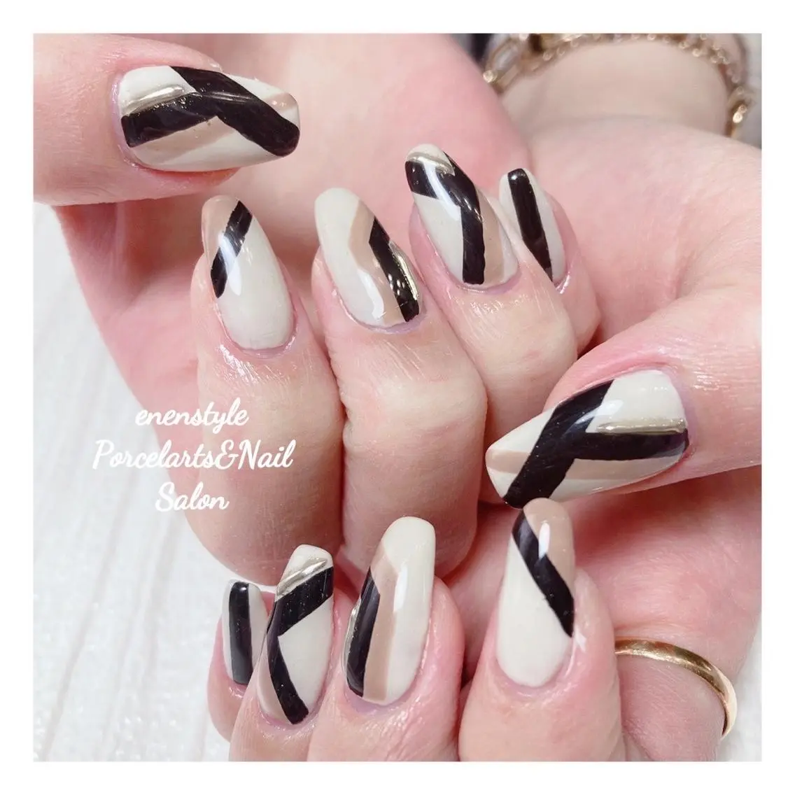 ミディアム ネイル 🐾enen style 🐾のネイルデザイン