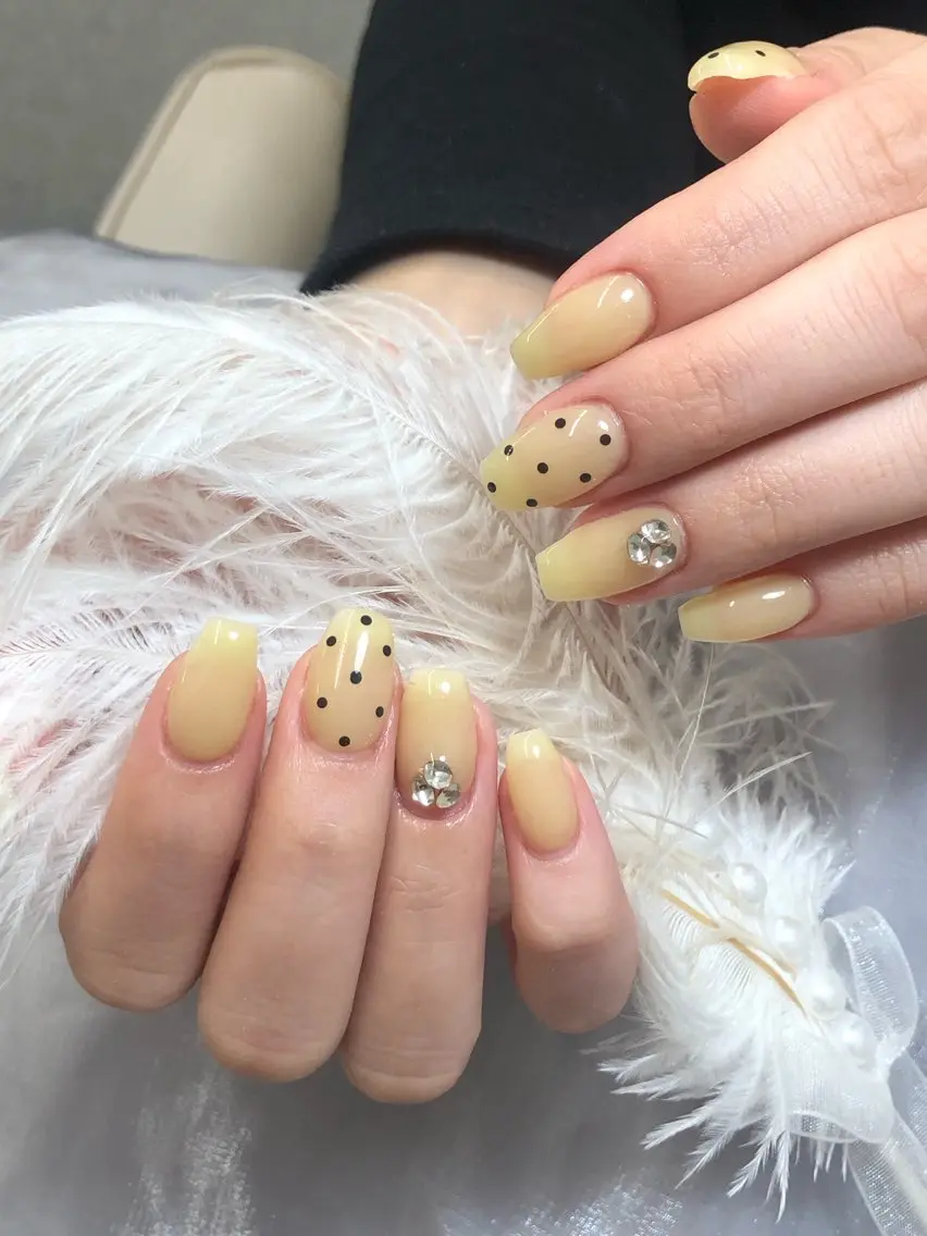 ネイル ハンドネイル Glow Minamiのネイルデザイン