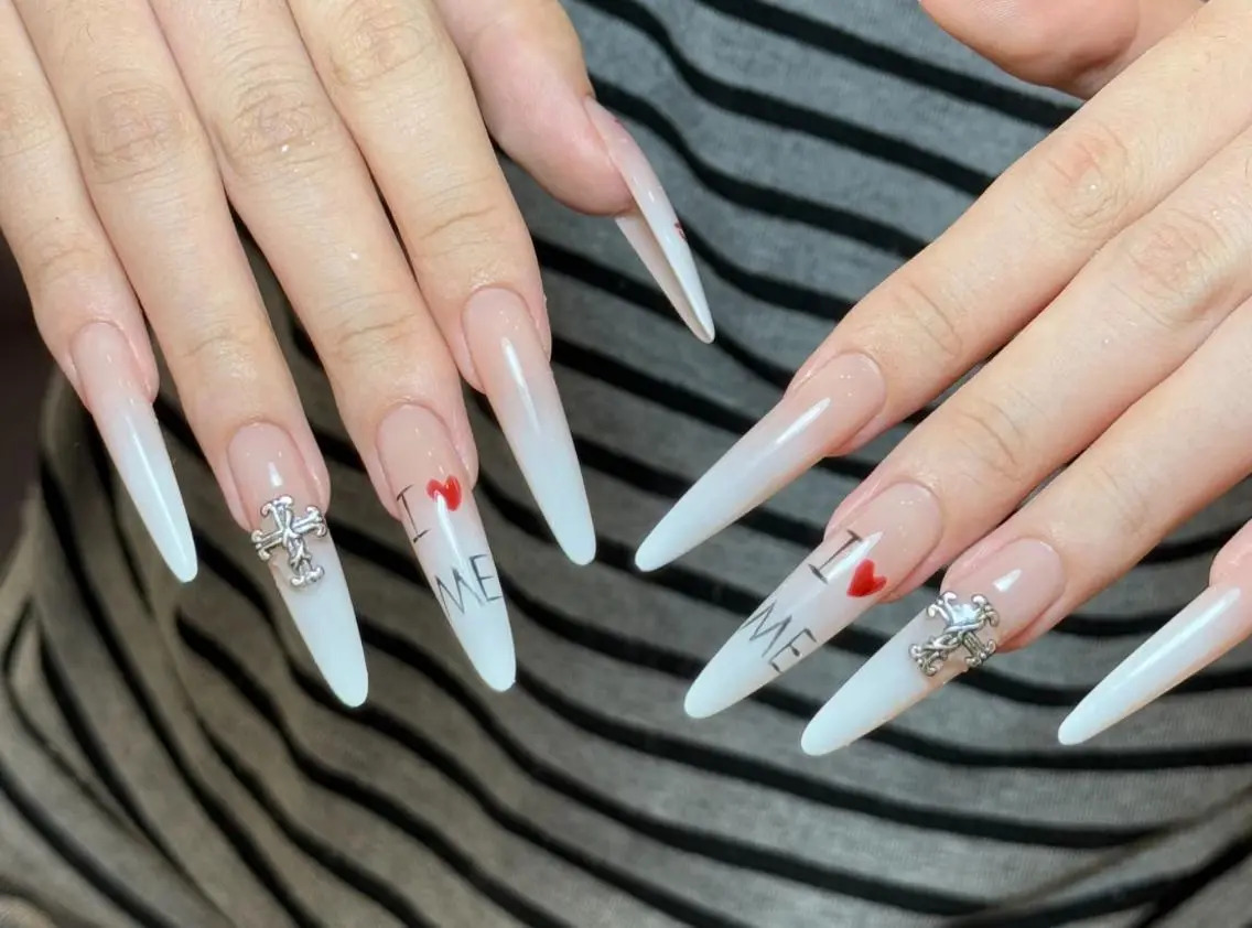 ネイル ハンドネイル ハンドケア 🍑 momo_nailのネイルデザイン