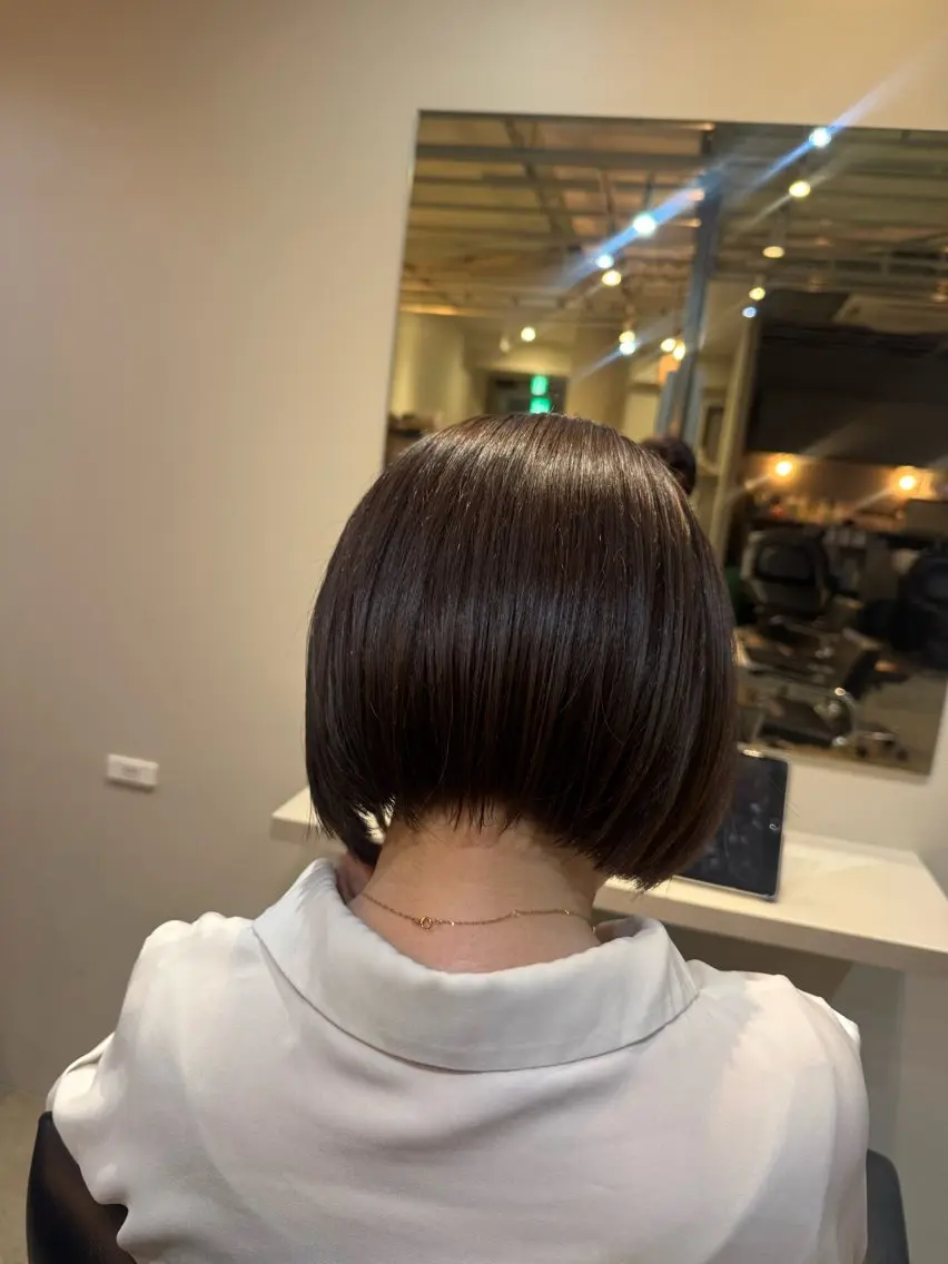 カラー ヘアカラー 櫻木 志穏のヘアスタイル