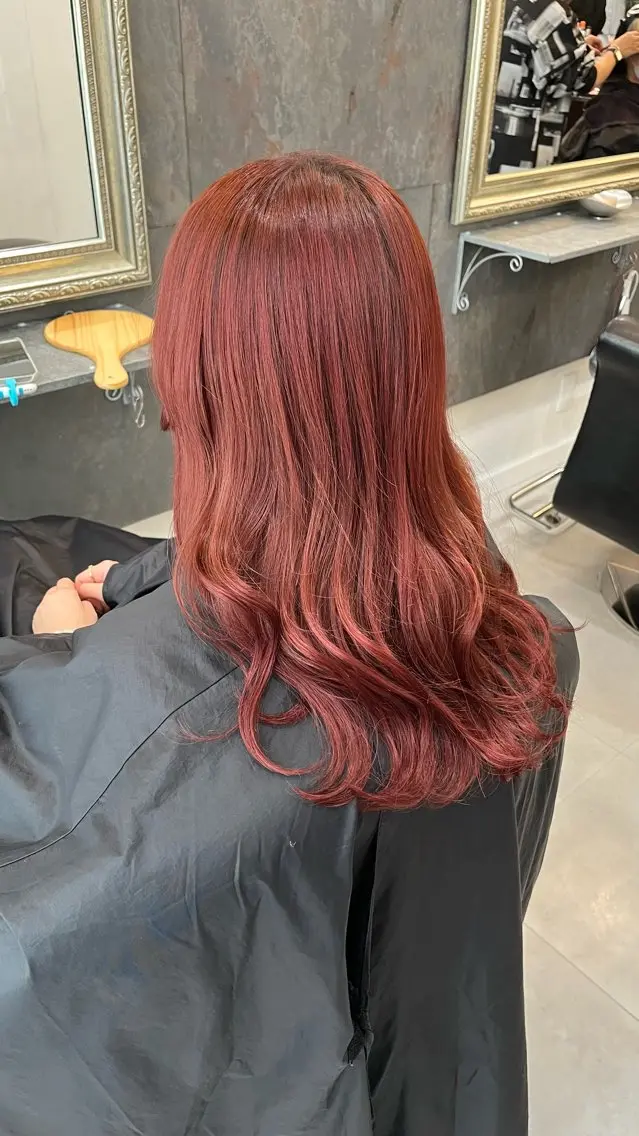 セミロング カラー ブリーチ ラベンダーカラー ピンクカラー ピンクラベンダー カット ヘアカラー トリートメント ゆな🎀ハイトーン /レイヤーのヘアスタイル