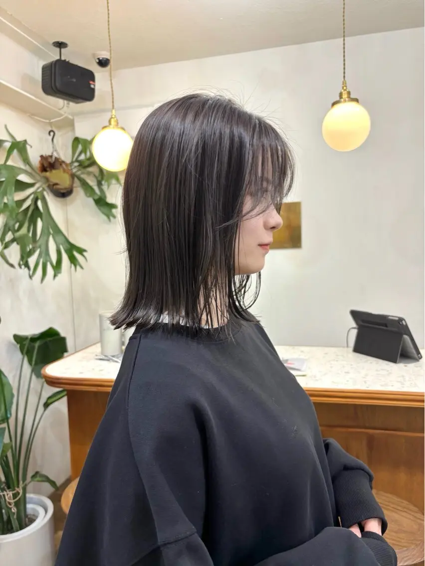 ミディアム カラー アッシュ アッシュグレー 透明感カラー ayano🫧 《CIEN》のヘアスタイル