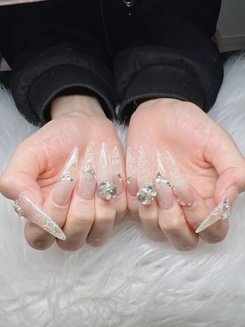 ネイル 長さ出し グラデーション 卒業式 キラキラネイル マグネットネイル ハンドネイル Lee Nailsのネイルデザイン