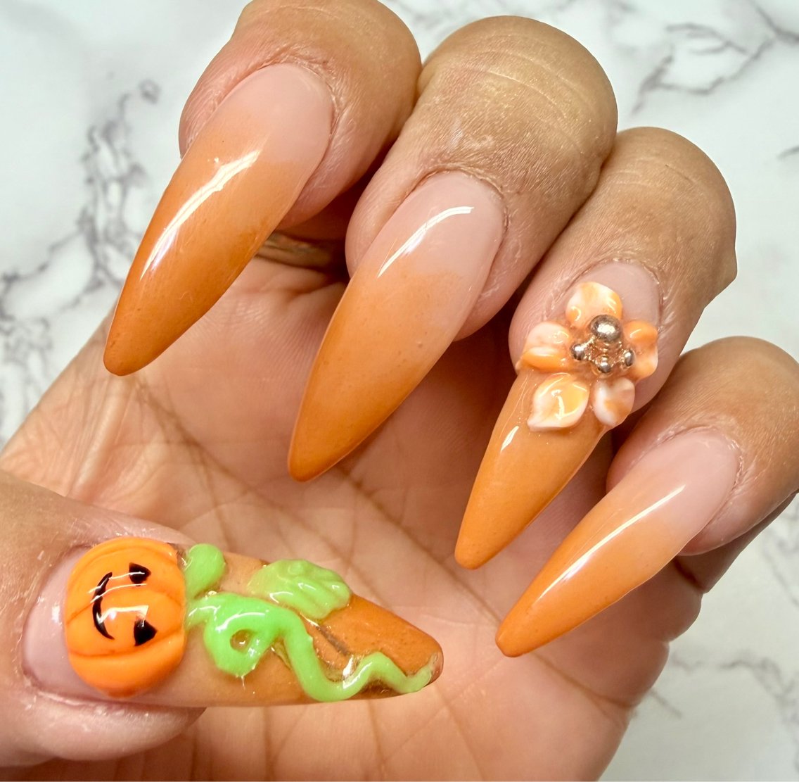 ネイル アートネイル チークネイル フラッシュネイル フラッシュマグ フレンチネイル Mai’s nailのネイルデザイン