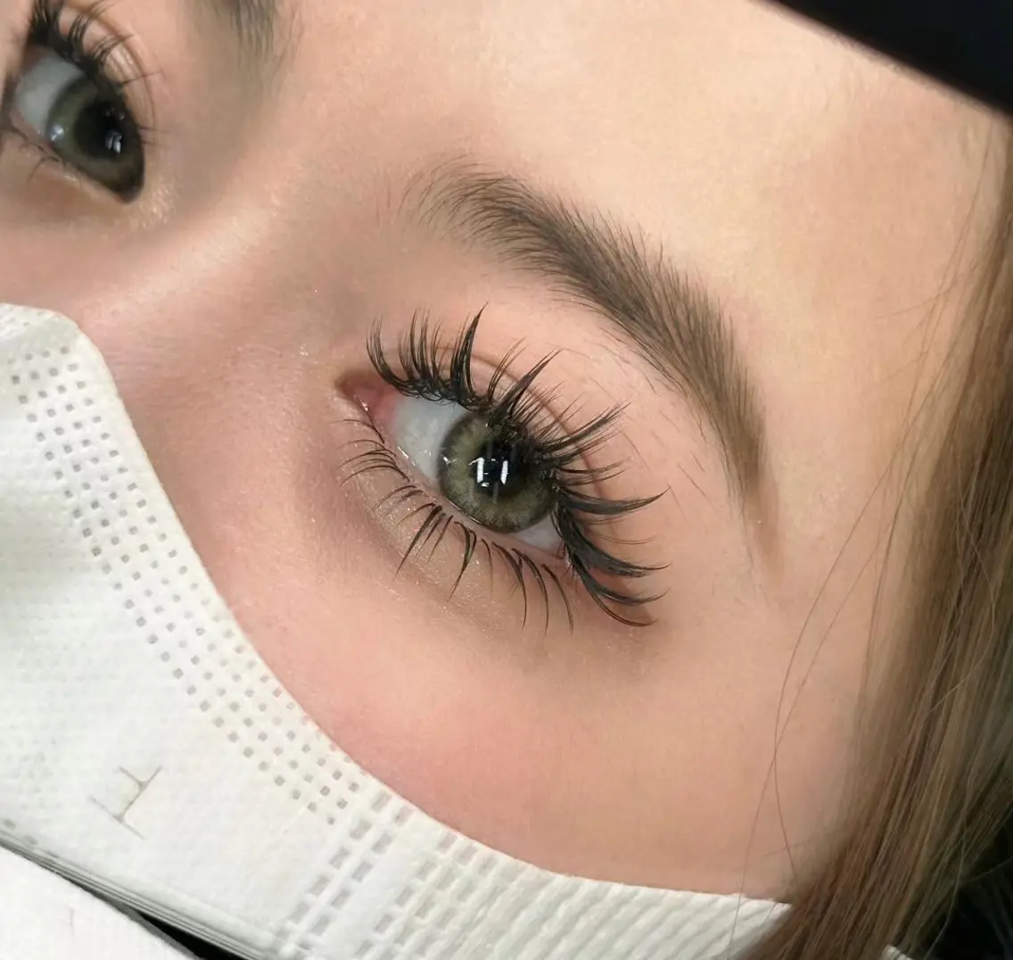マツエク・マツパ バインドロック フラットラッシュ ナチュラル パリジェンヌラッシュリフト まつげパーマ YK Beauty Salonのマツエク・マツパデザイン
