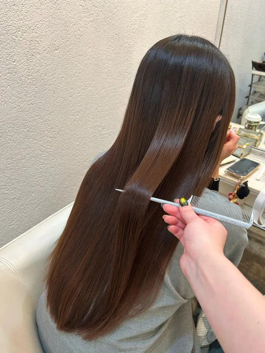 ロング 髪質改善 トリートメント 小磯 維織のヘアスタイル
