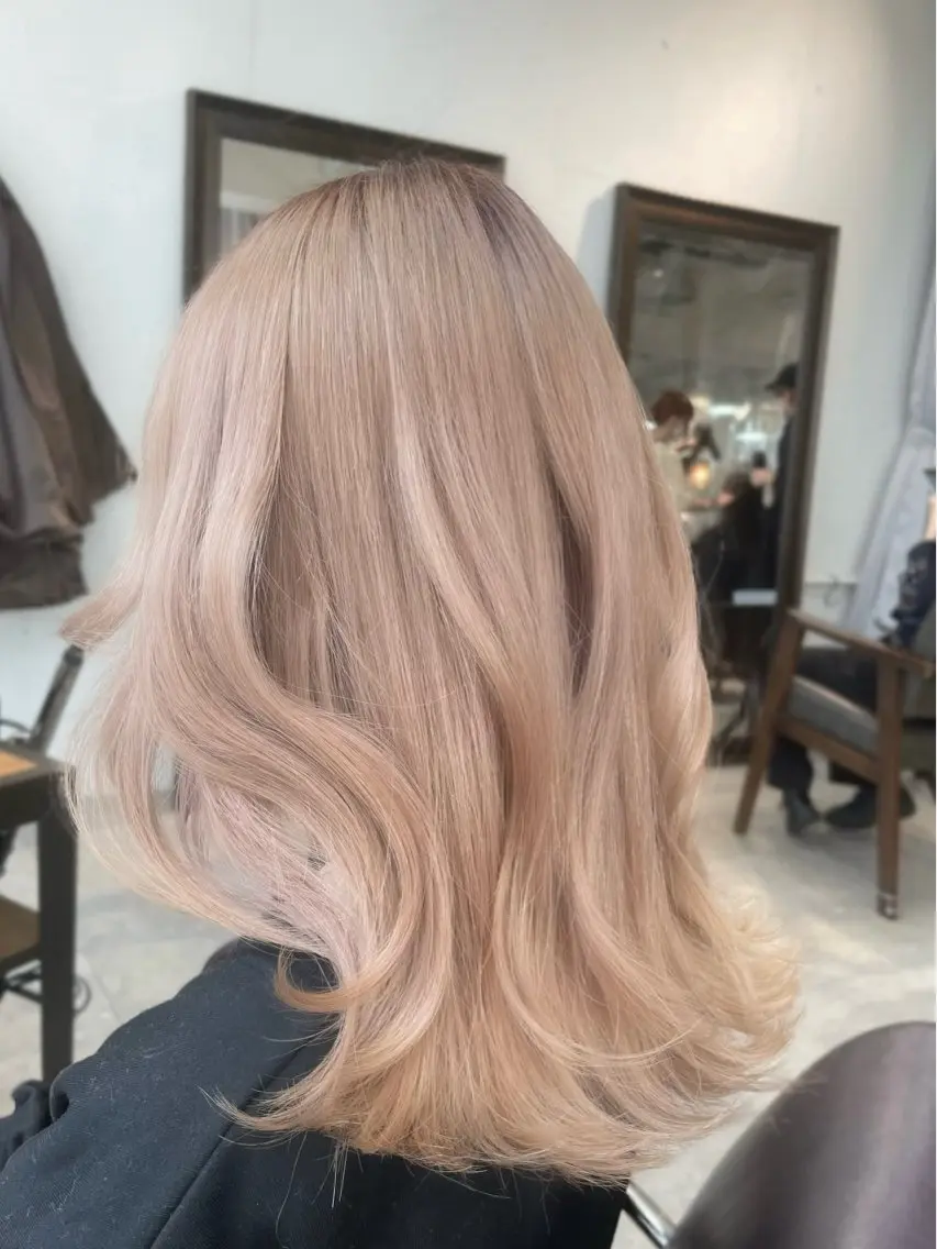 ロング カラー ヘアアレンジ 🎀ハイトーン・艶 カラー HANA🎀のヘアスタイル