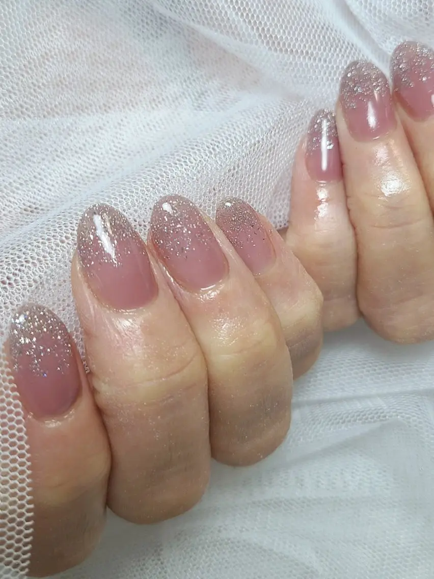 ネイル フラッシュネイル ジェルネイル グラデーション キラキラネイル ラメ(グリッター) Nailroom3  古屋のネイルデザイン